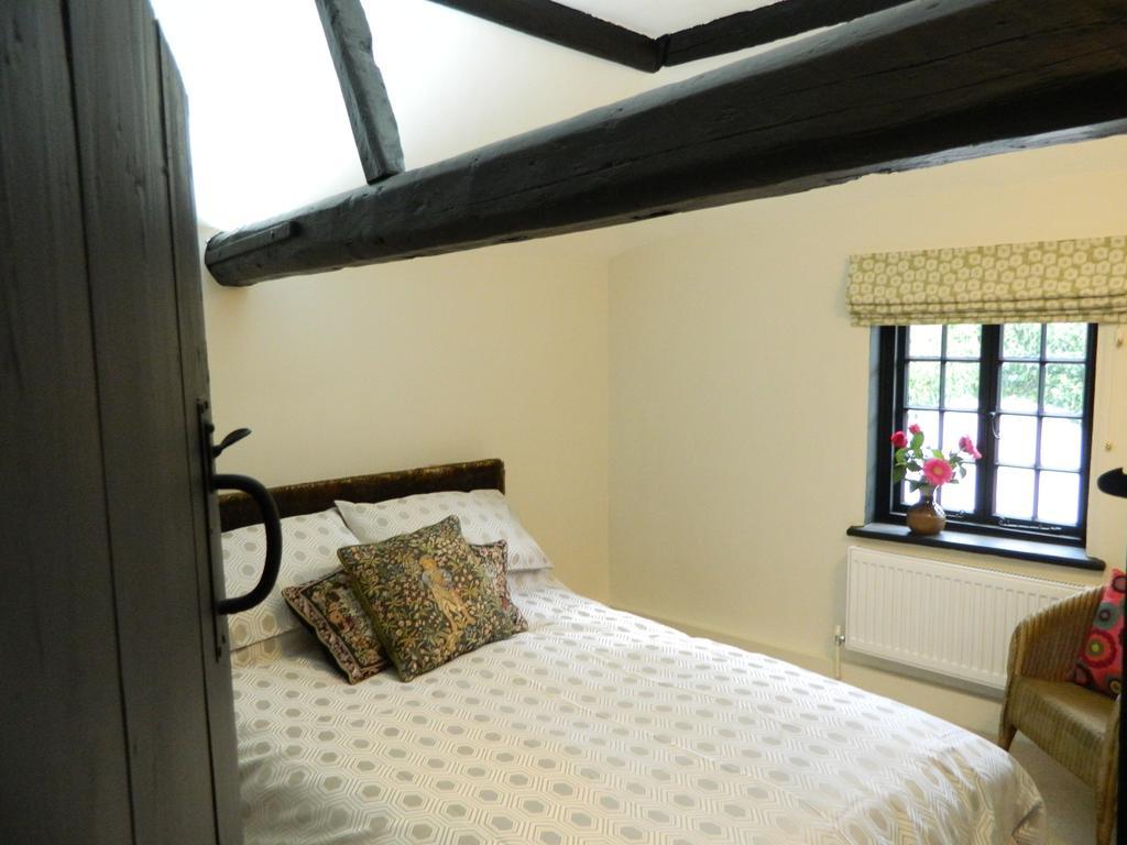 Henry VIII Cottage In The Heart Of Henley Kültér fotó